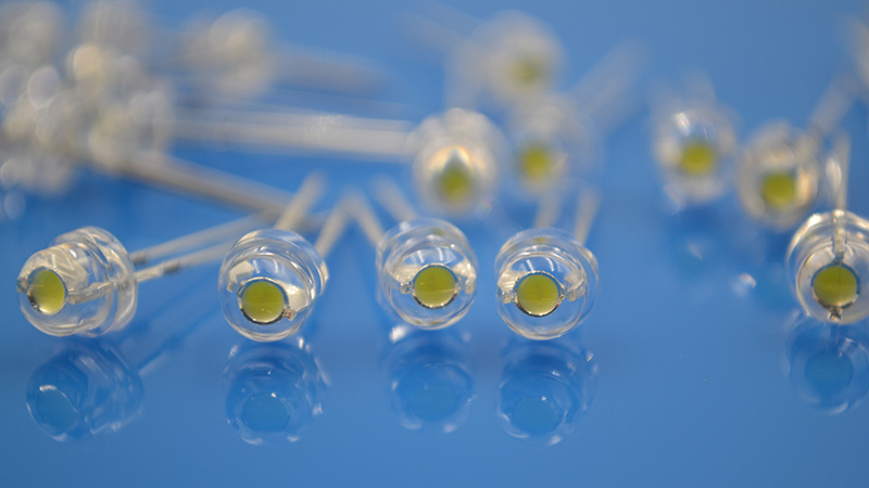 弘欣顺直插LED灯珠使用注意事项有哪些？